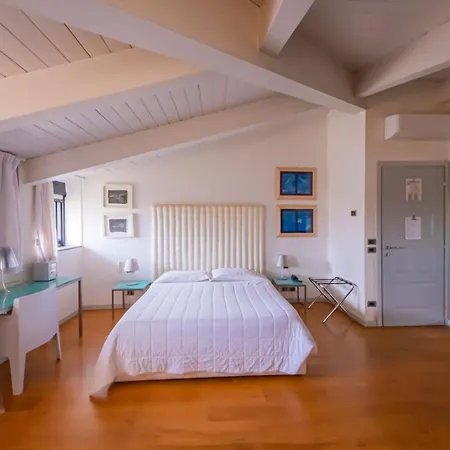 Century 3* Parma