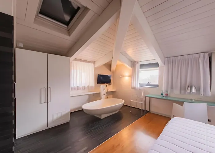 Szálloda Century Parma